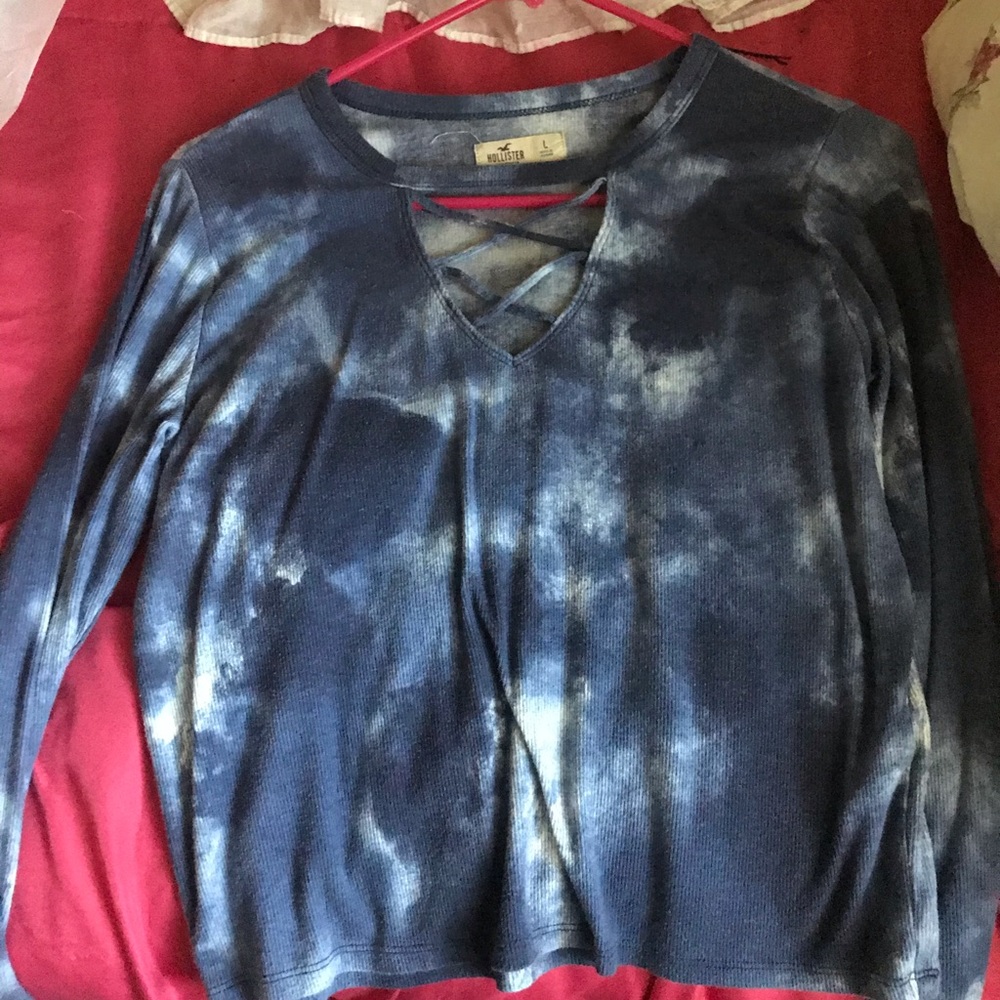V-Neck Long Sleeve